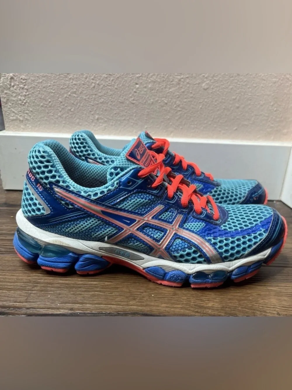ASICS Gel-Cumulus 15 Running Shoes - Picture 1 of 7